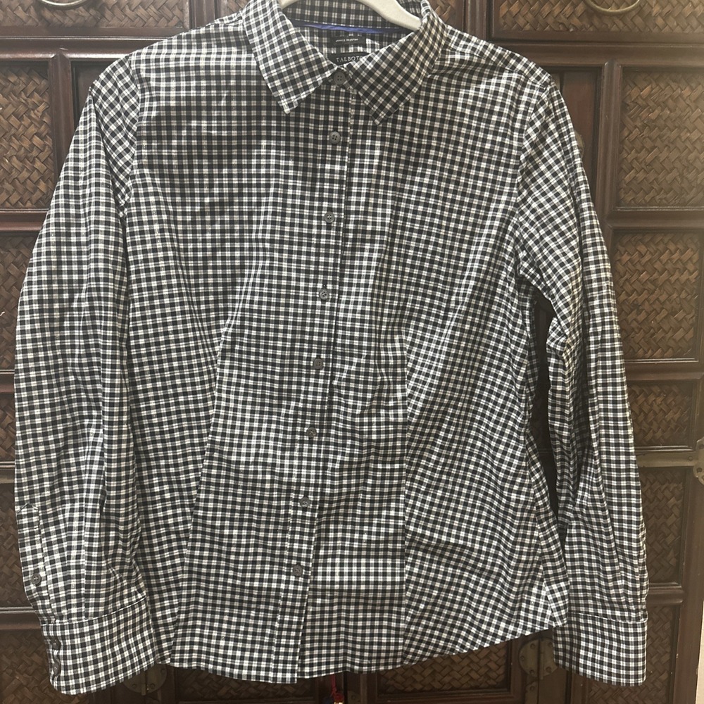 Talbots ButtonUp Shirt Top Blouse Womens XS Black White Checkered Gingham Preppy
